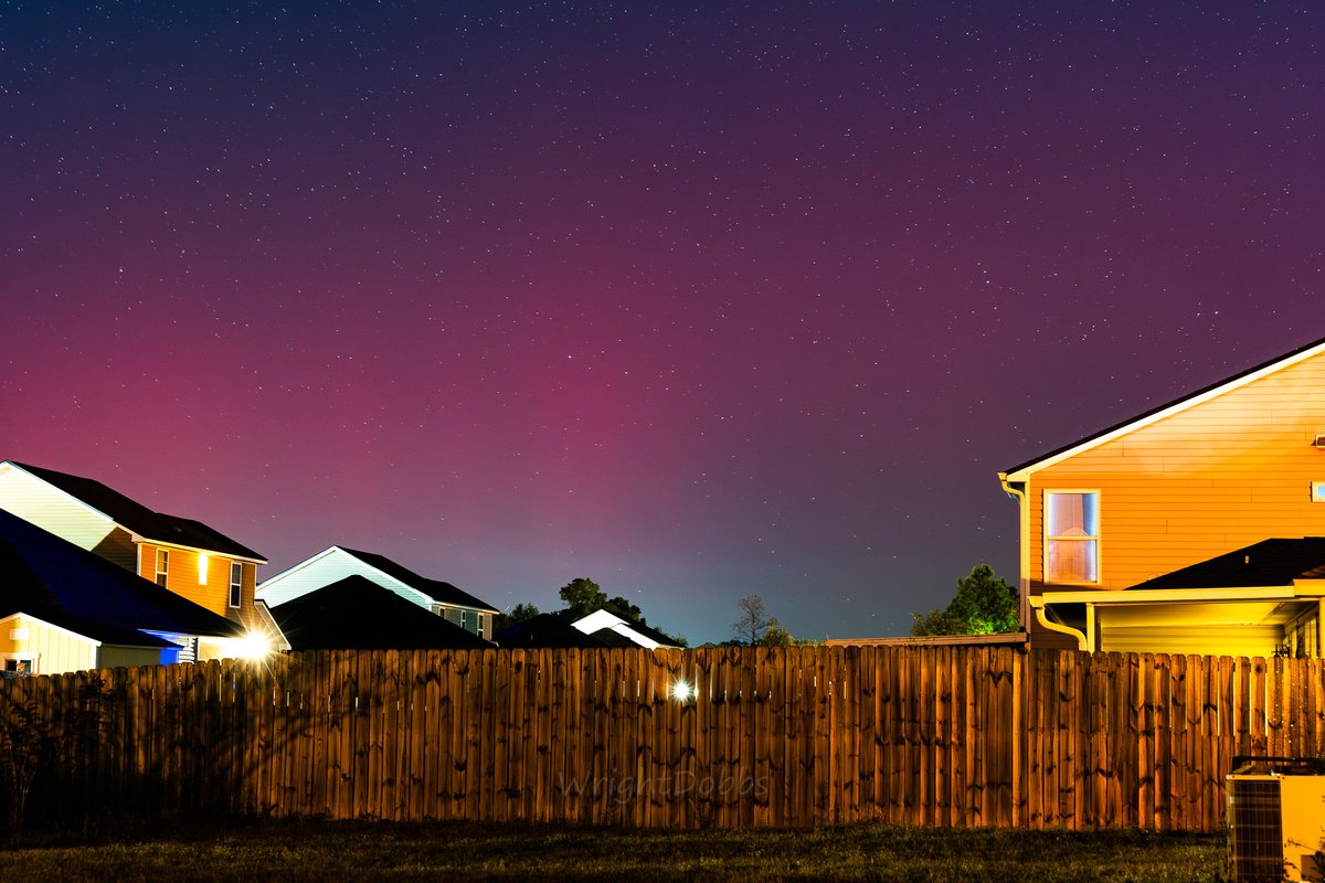 Uh did not expect to see the #aurora from northern #Tallahassee this evening. Faintly visible to the naked eye as an extremely dim red glow. Long 25s exposure here and edit to bring out the color captured by the camera. #FLwx <a href="/spann/">James Spann</a> <a href="/TamithaSkov/">Dr. Tamitha Skov</a>
