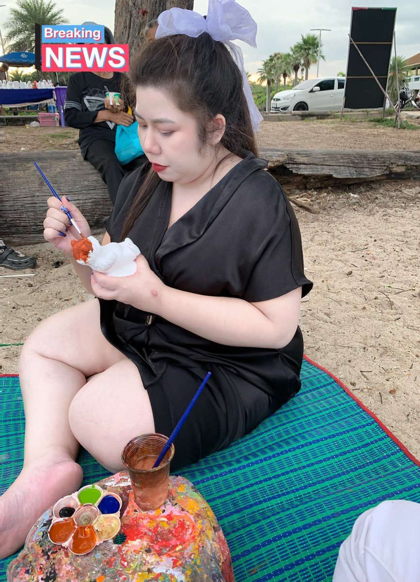 FatGirl 🐷 tweet media