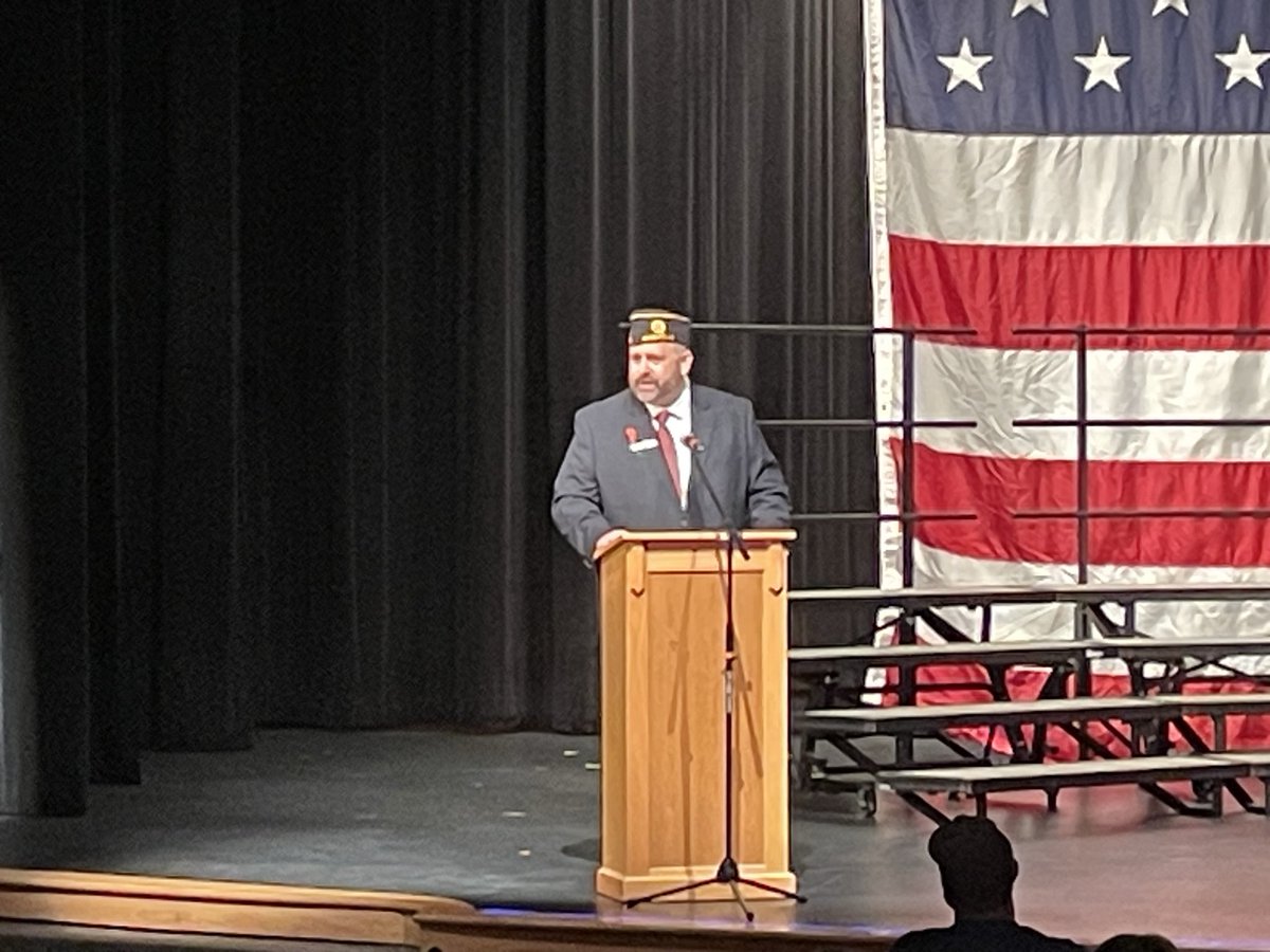 The_Bluejay_Way's tweet photo. 28th Annual Perry Community High School Veterans Day Assembly Program, a cooperative effort organized by the Perry School Foundation and Perry area chapters of the American Legion &amp; VFW. #ThankYouVeterans🇺🇸 https://t.co/VLEequThhR