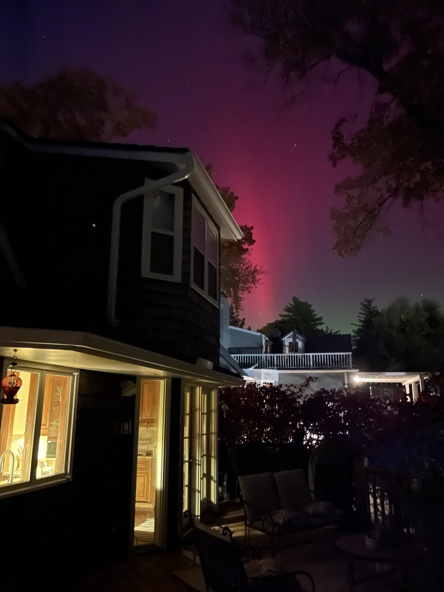 DMWeiss's tweet image. Beautiful show tonight…