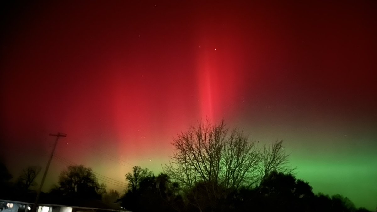 Northern lights from Concord, Nebraska Dixon County in northeast Nebraska 7:45pm CST November 11, 2025 <a href="/NWSSiouxFalls/">NWS Sioux Falls</a> <a href="/NWSOmaha/">NWS Omaha</a> <a href="/RonDemersKTIV4/">Ron Demers</a> <a href="/WeatherNation/">WeatherNation</a>