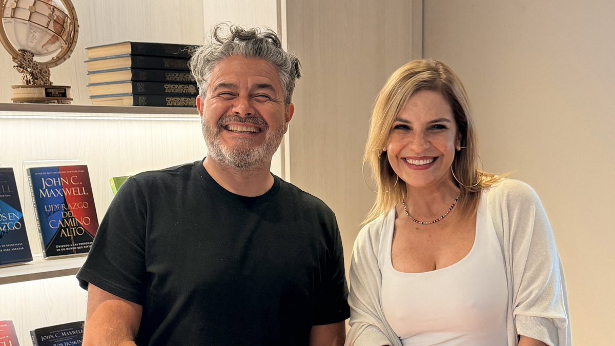 Hoy me reuní con Alex Contreras, líder regional de la Maxwell Leadership Foundation. 

Conversamos sobre liderazgo, propósito y esa fuerza interior que se rebela ante la resignación.

#LiderazgoConProposito #Gestion #SiPuedo