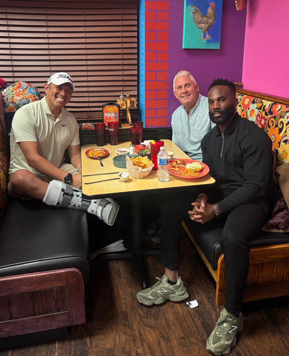 Always good catching up with old friends. 💪

Appreciate you taking the time to meet up, Emeka — nothing beats solid conversations and real connections.

God bless you, my brother! 🙏🏽🔥

#Brotherhood #GoodTimes #Respect #OldFriends #Grateful #FireFamily #GodIsGood #StaySolid