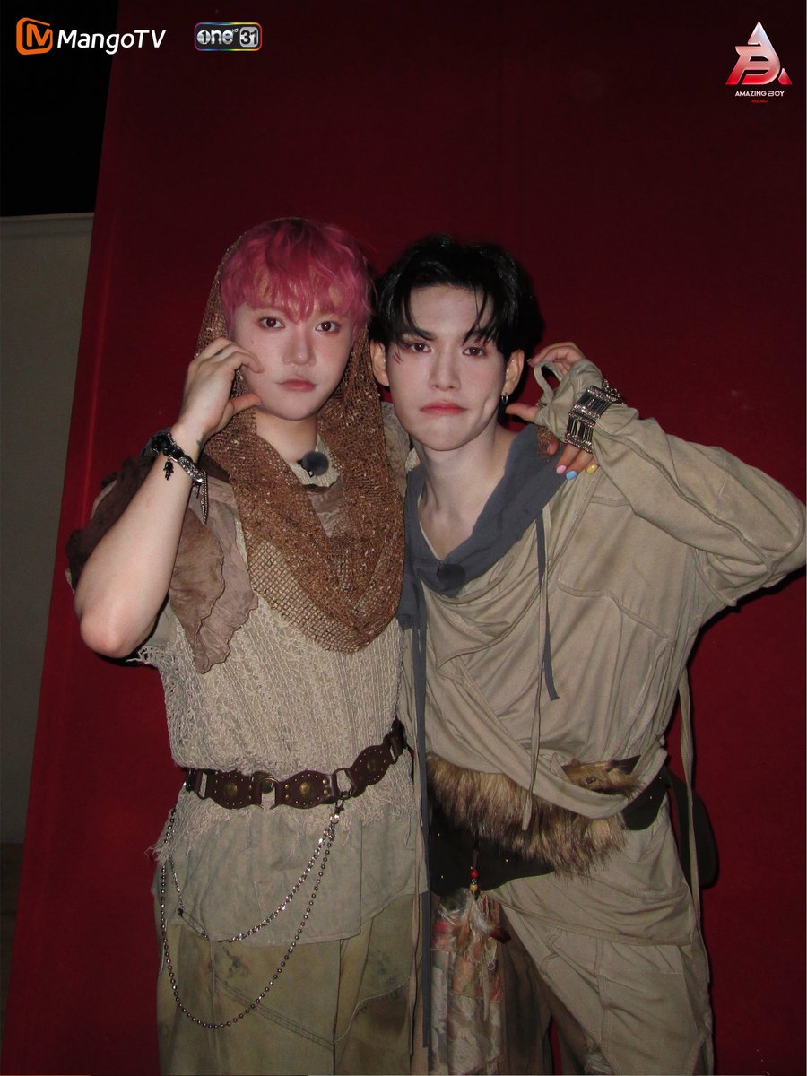 mgtv_amazingboy's tweet image. #AmazingBoyStage
📷 คลิปการแสดงการ PK ความนิยม Amazing Boy 
หยุดไว้ที่จุดเริ่มฝันของพวกเขา ✨
Cheetah&amp;amp;Yigao Fiat&amp;amp;Tongtong Guy&amp;amp;Sonson Marc&amp;amp;Pods&amp;amp;Ohm&amp;amp;Ultra

▶️ ทุกวันพุธ เวลา 22:30 น.｜ออนแอร์เวอร์ชันช่อง One31
▶️ ทุกวันพุธ เวลา 11:00 น.｜ออนแอร์เวอร์ชันช่อง MangoTV
▶️ ทุกวันอังคาร…