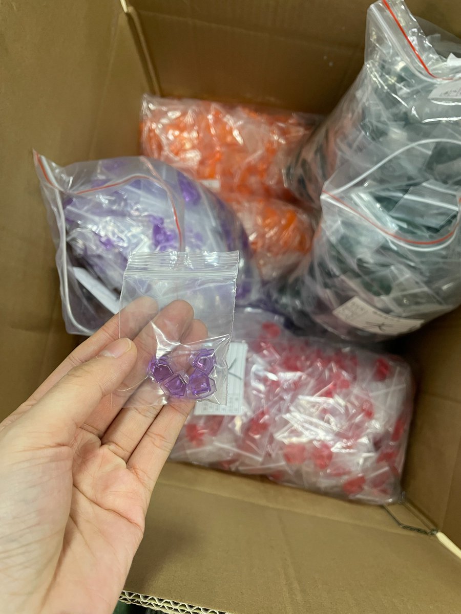 By popular demand we are able to get some new split DPad colors 🤓