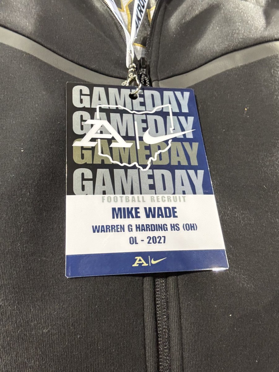 mikewade74's tweet photo. Had a great time at The university Of Akron! @WGHFootball @sirtrich https://t.co/KjLNQLrPds