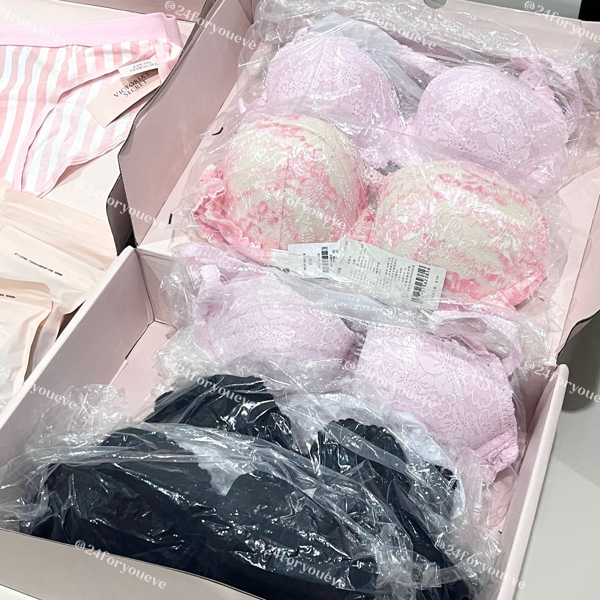 Victoria’s Secret รอบกดวันที่25 &amp; 26/10🪽เดินทางถึงบ้านแม่ค้าแล้วค้าบ เช็คของเรียบร้อยค่า ขอบคุณสำหรับทุกๆออเดอร์เลยนะคะ 🙏🏻💗

แพ็คเรียบร้อยแล้วค่ะเตรียมจัดส่งวันนี้งับ พอดีเมื่อวานจะมาอัพเดทแต่โพสต์ไม่ได้เหมือนทวิตบัคคั้บบ🥹

 #24foryouupdate