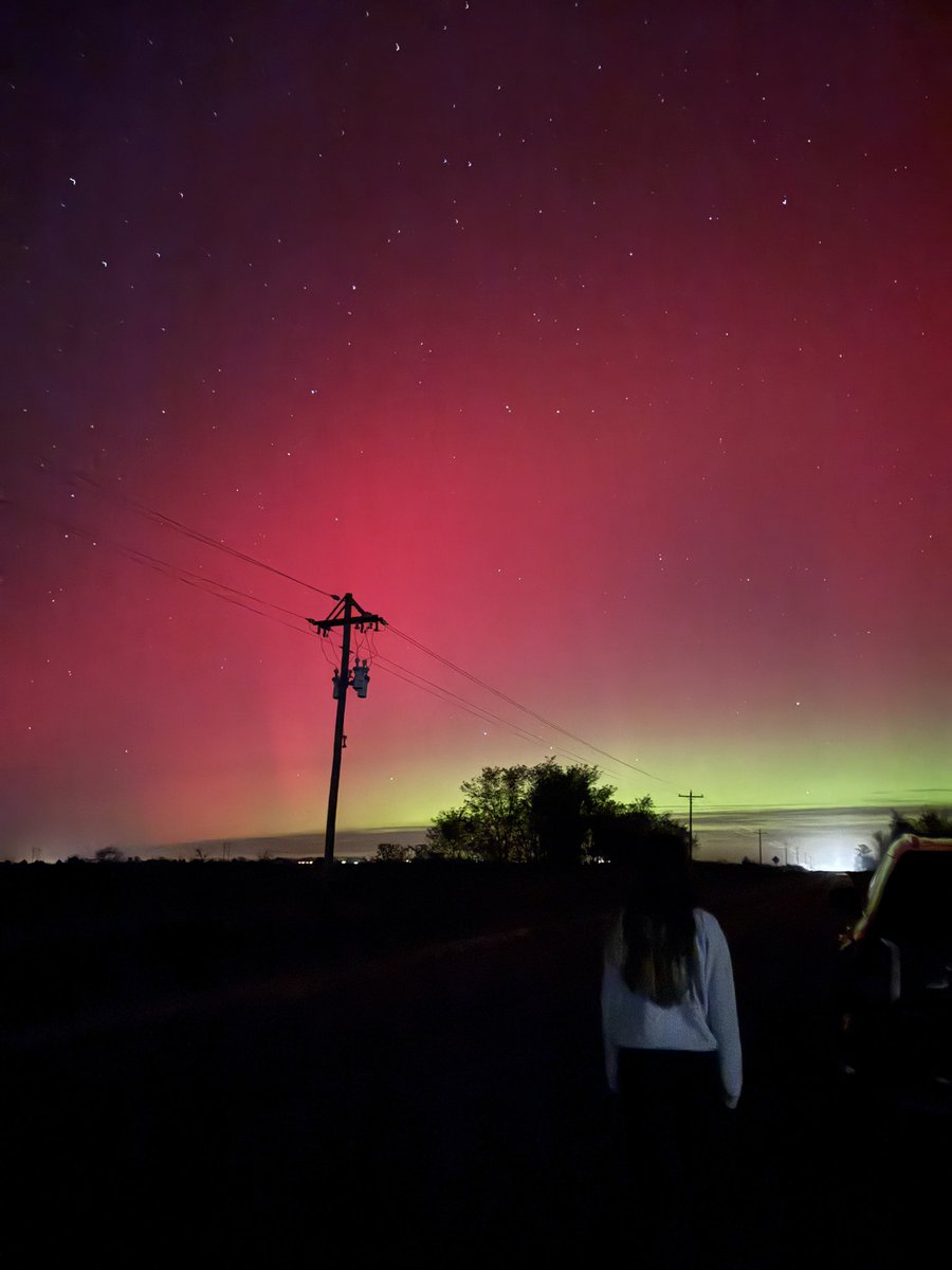 Chasing northern lights with my girl!