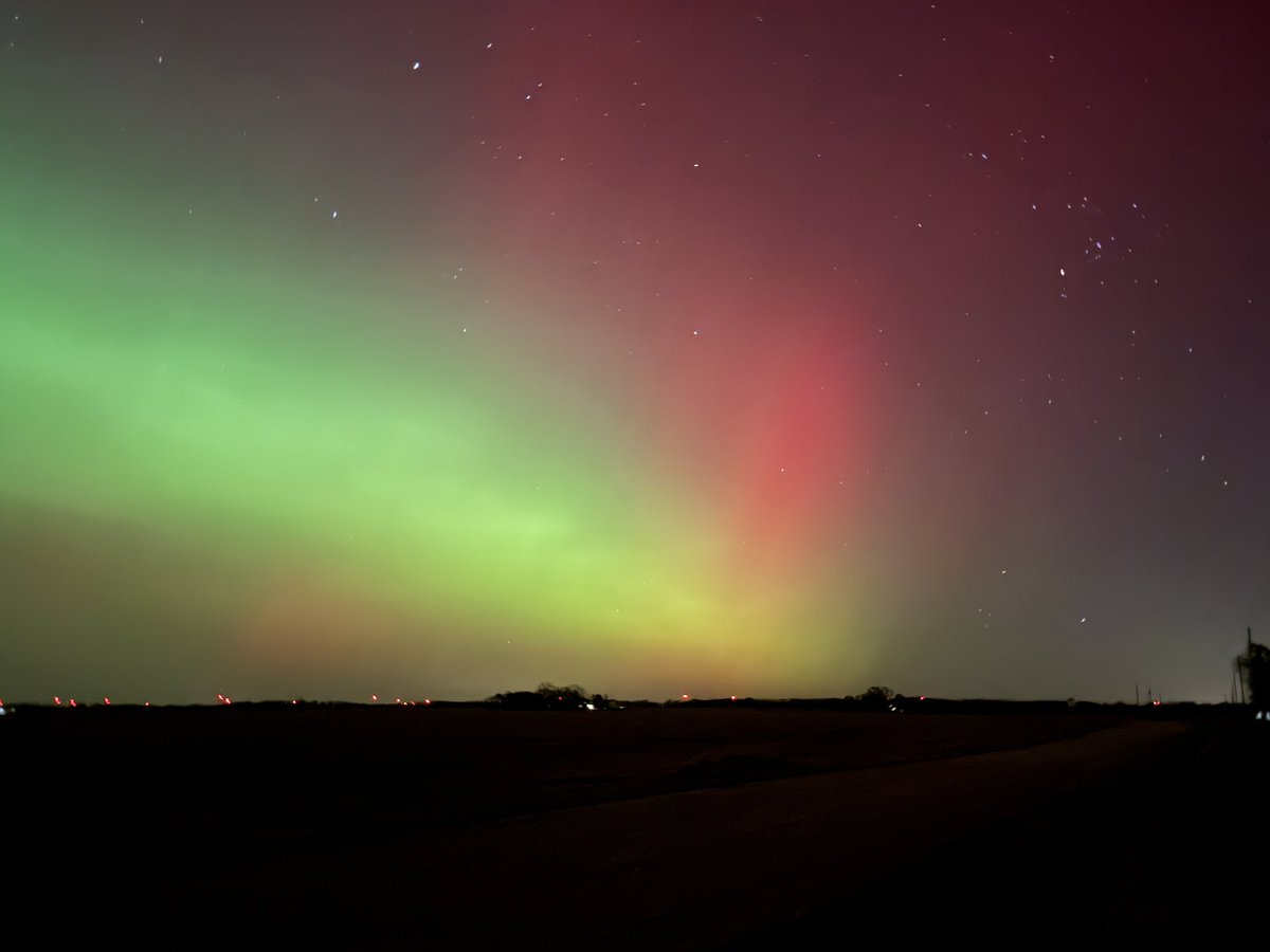 Outside of Ames Iowa #Auroraborealis #northenlights