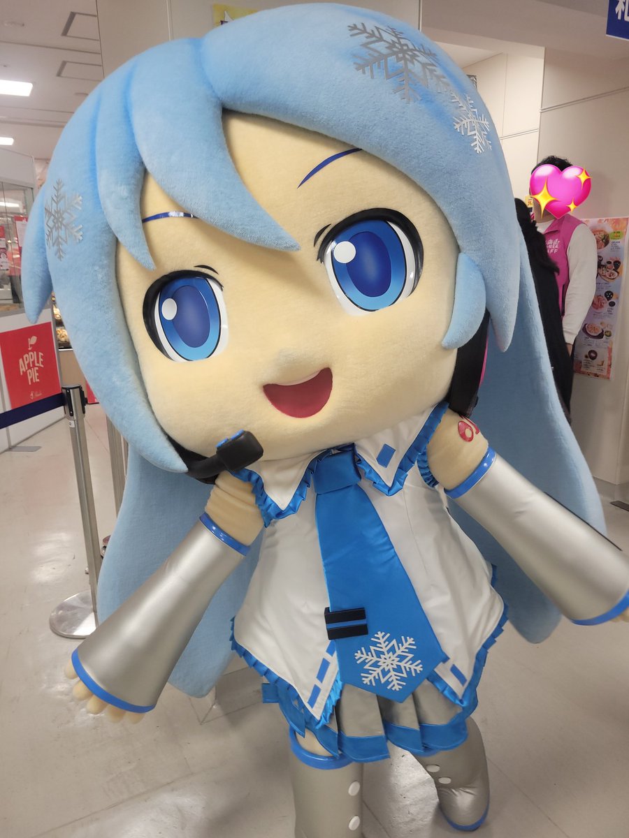 zuu100lev's tweet photo. 鹿児島で会える日がくるなんて…！
遠くからありがとう😭✨ https://t.co/UjigZdrzIm