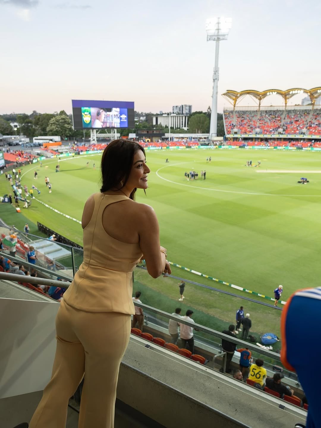 G5hUiZYbcAUXM3y?format=jpg&name=large