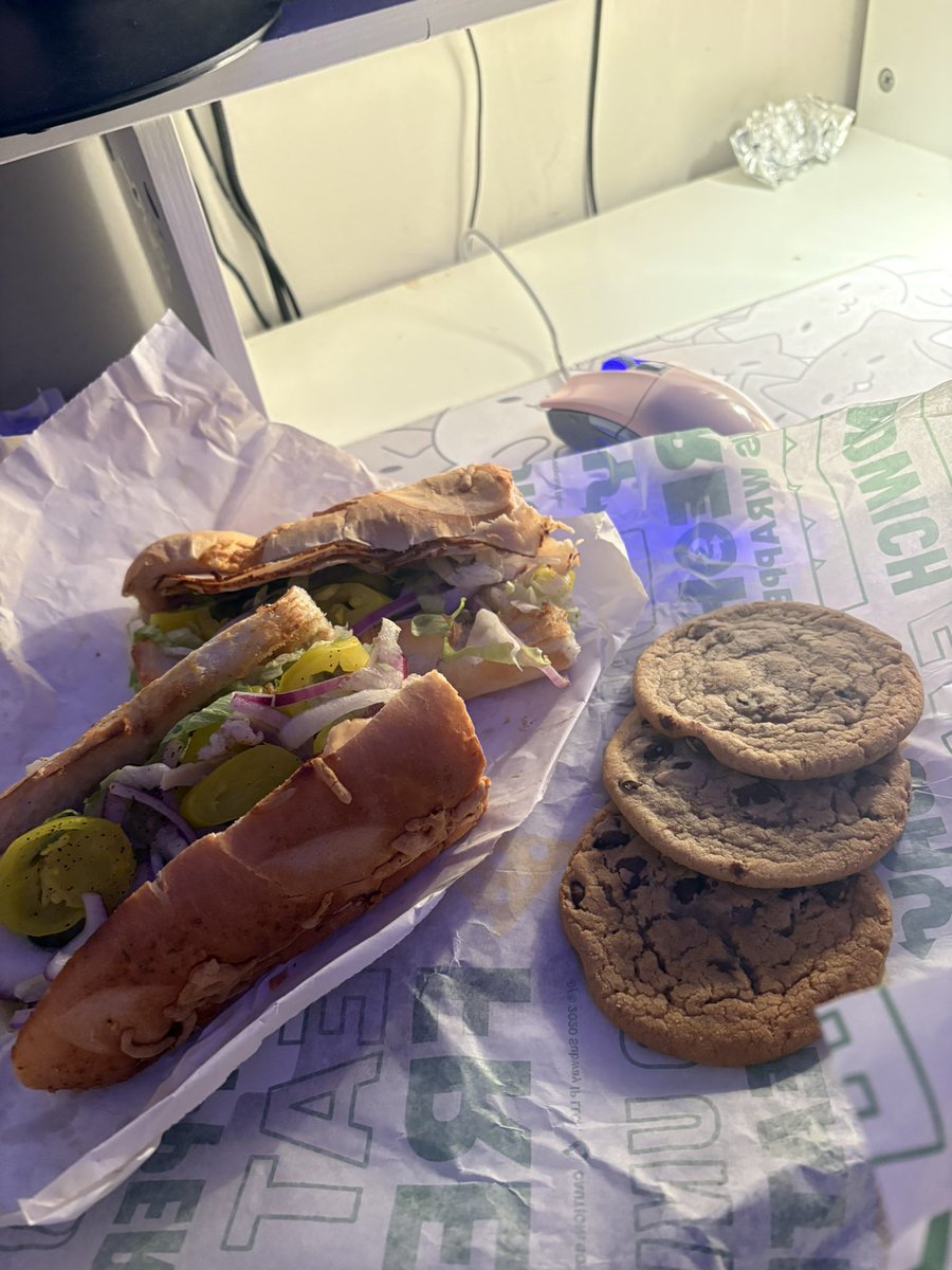 blueberry tweet media