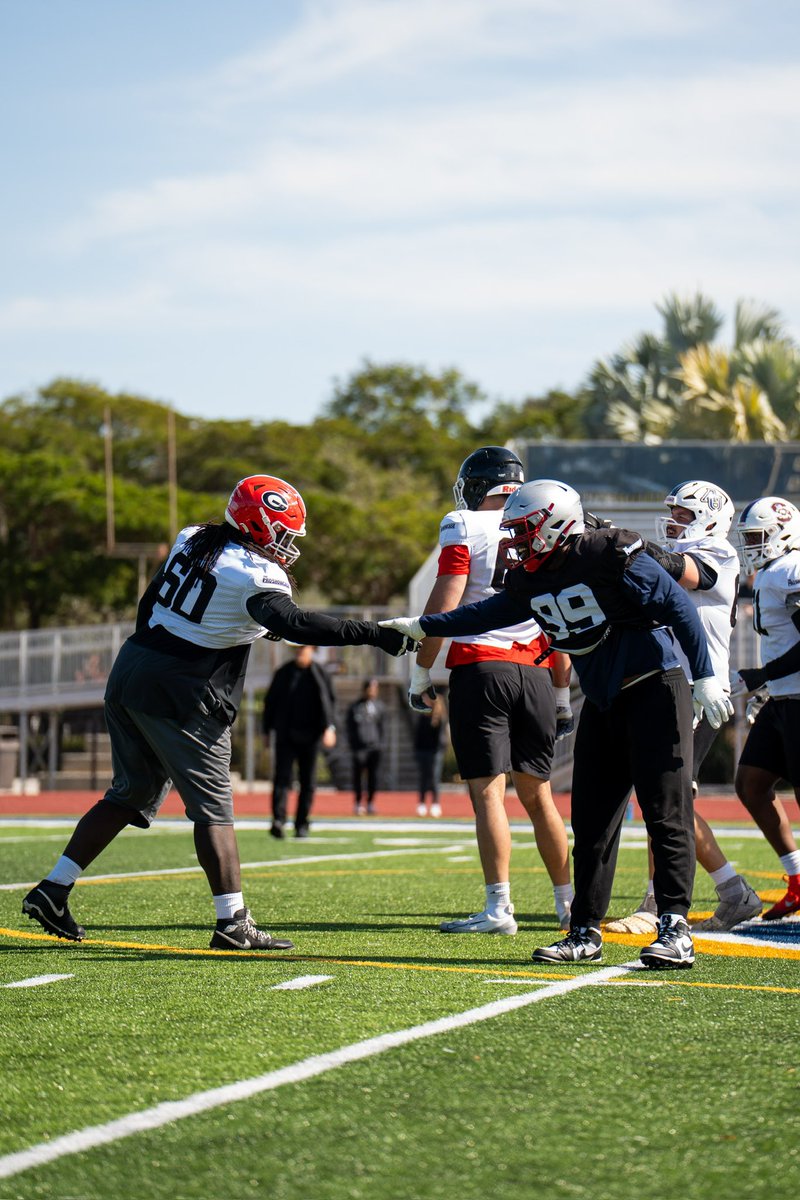 TheProShowcase's tweet image. Day 2: Work

📸: @ShotByCuh