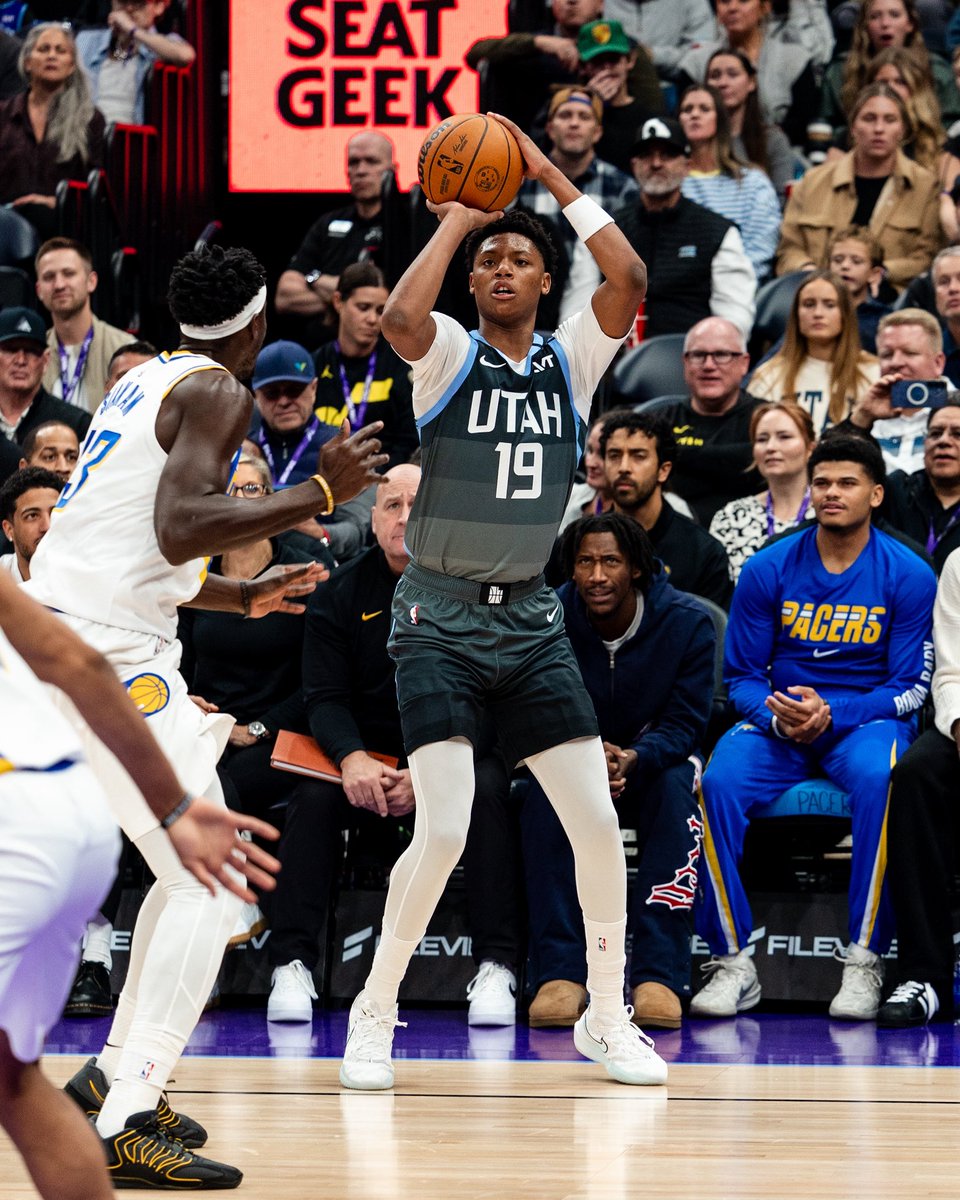 utahjazz's tweet image. a moment for the city edition threads 🤌🖤

#TakeNote