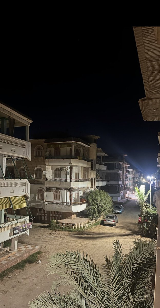 الجو جميل والدنيا هادية والإنسان رايق ❤️