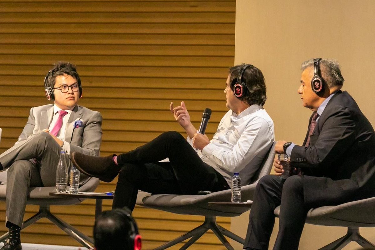 wilasanchezm's tweet image. #EMBDATATECH I En la tarde participé en el conversatorio “Talento digital de Colombia para el Mundo”, junto a representantes de la @camaracomerbog, Ágata, CEIBA Software, Internexa, Dynatrace y el sector productivo.  

Un diálogo inspirador sobre cómo el talento colombiano…