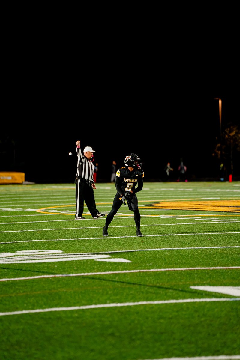 hudl.com/v/2TAsVK END OF REGULAR SEASON FILM !

35 Total touches 
1,005 All Purpose Yards 
6 Touchdowns