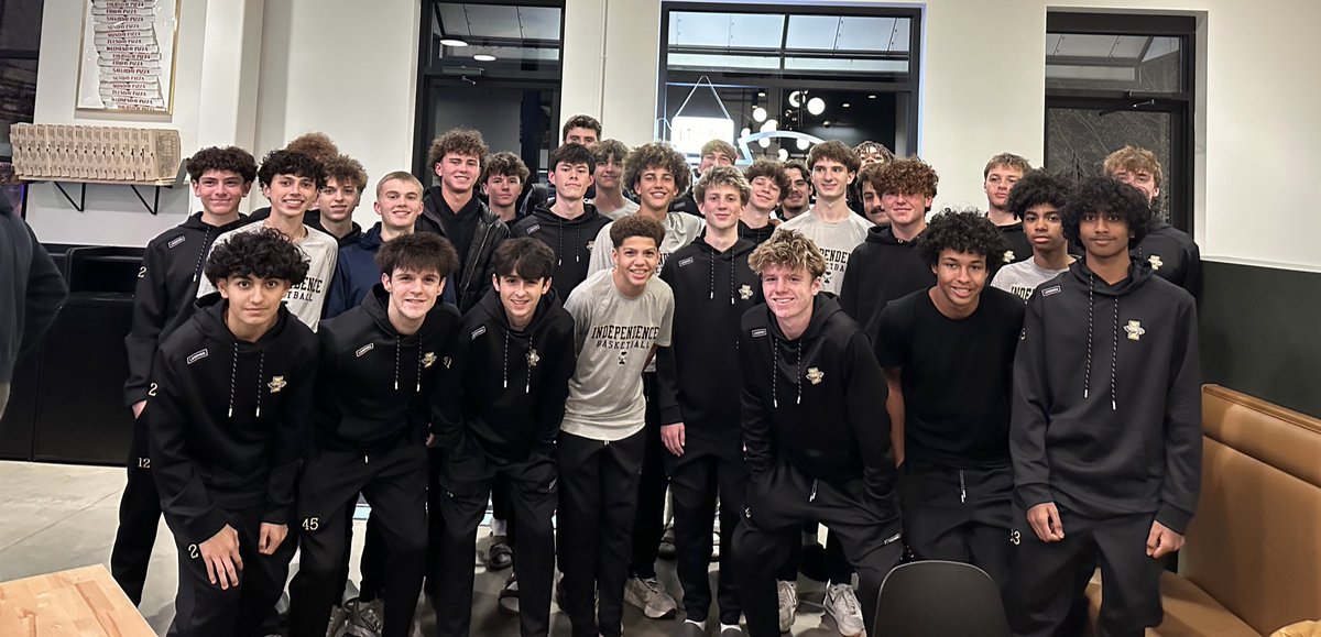 Thank you Village Pizza for a great night! 
#ALLINdy 🦅