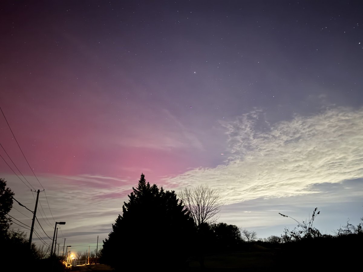 mikkif8's tweet photo. #Auroraborealis in Maryland https://t.co/Afdla1Whwm