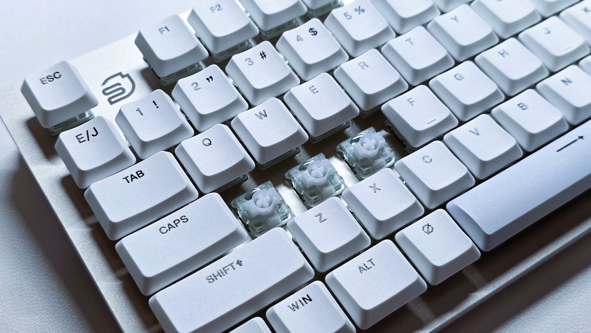 きじまるページ しじま アオ - EVERBLUES on X