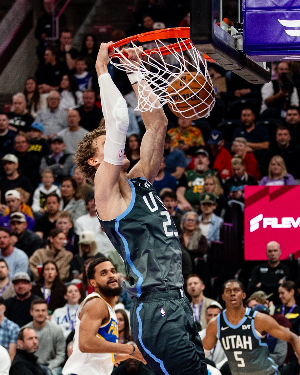 utahjazz's tweet image. in Finland is it just called a step? 🤔

#TakeNote | @MarkkanenLauri