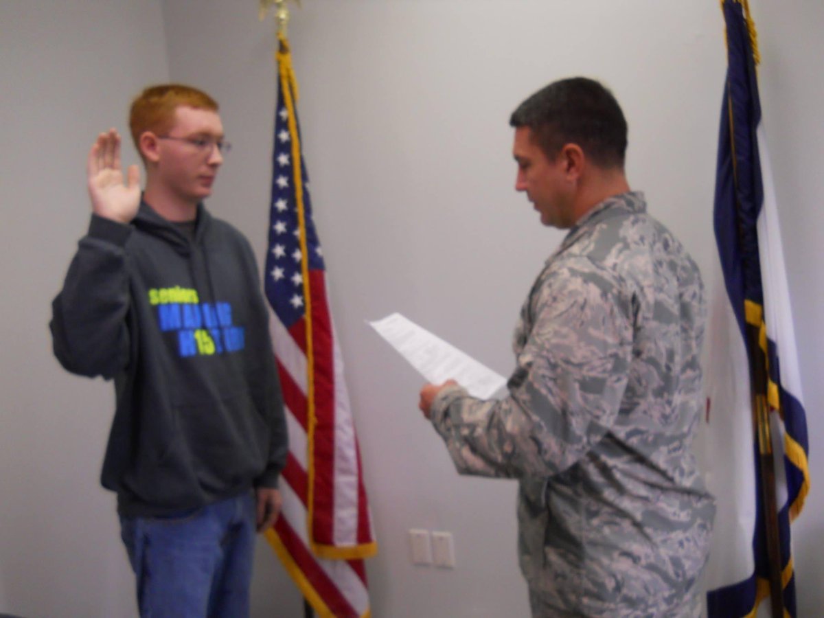 TeHKiser's tweet image. Happy Veterans Day to all who servered