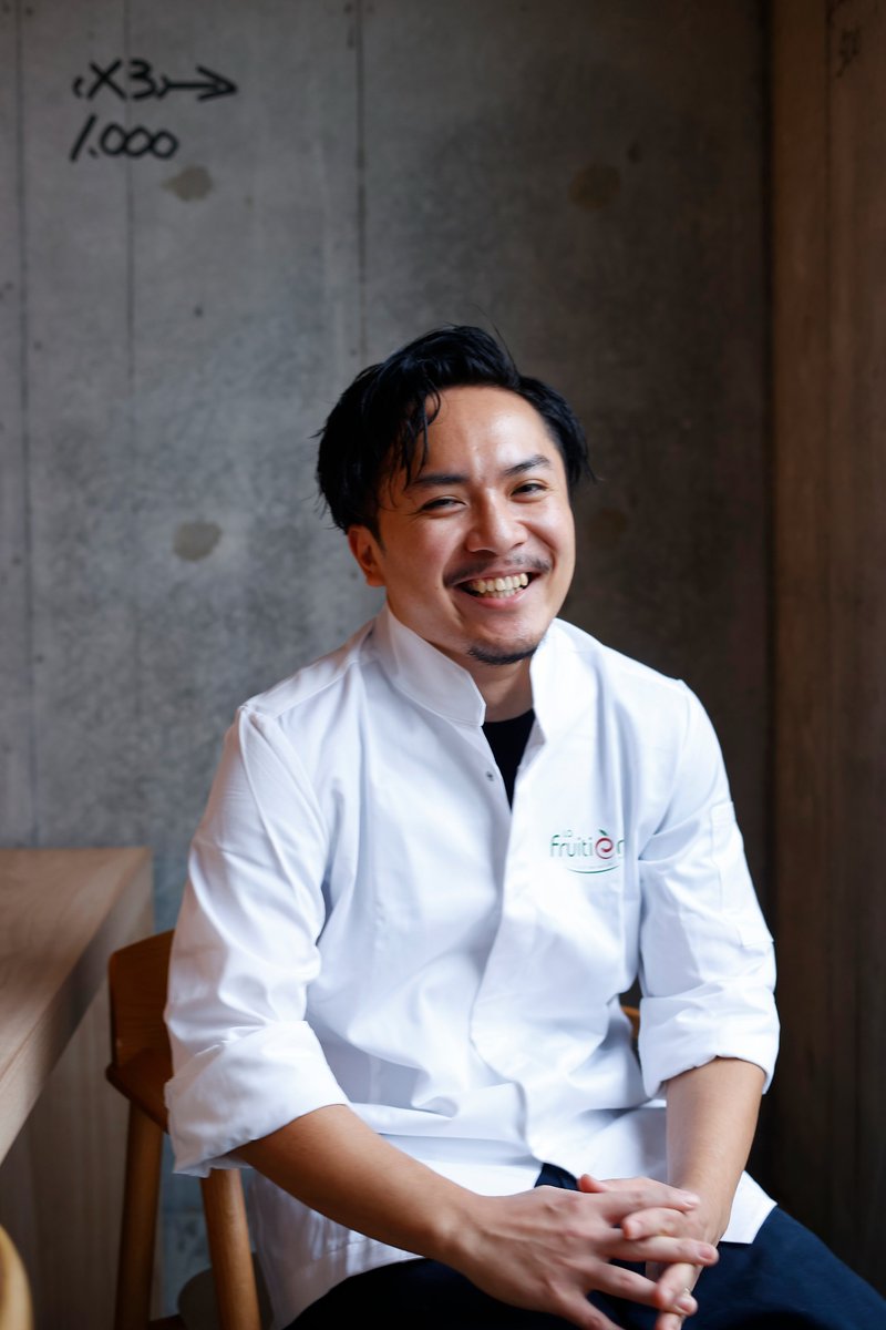 イクアリー友納滉一シェフご提案！秋のカッサータ　レシピ公開
⇒ ameblo.jp/lfj/entry-1294… #アメブロ　編集の確認作業大詰めです！マロンピューレのカッサータ、この季節にぴったりな美味しさでワクワクでした！パーツパーツを活用頂けるレシピ提案して頂いた友納滉一シェフ！
<a href="/equallytomono/">友納 滉一 @EQUALLYイクアリー</a>