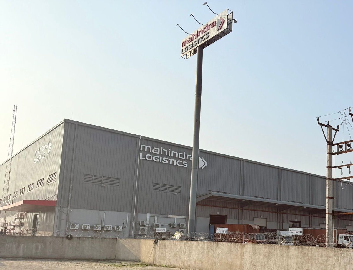 bengalwithrohit's tweet image. Mahindra Logistics leased 4.75 Lakh sqft of space at Ranihati near #Kolkata 

This deal is a built-to-suit facility successful advised by JLL India and the deal amounts to Rs 135 Cr Rent for 9.9 years Lease. 

#kolkata #howrah #kolkatagrowing #mahindralogistics #mahindra…