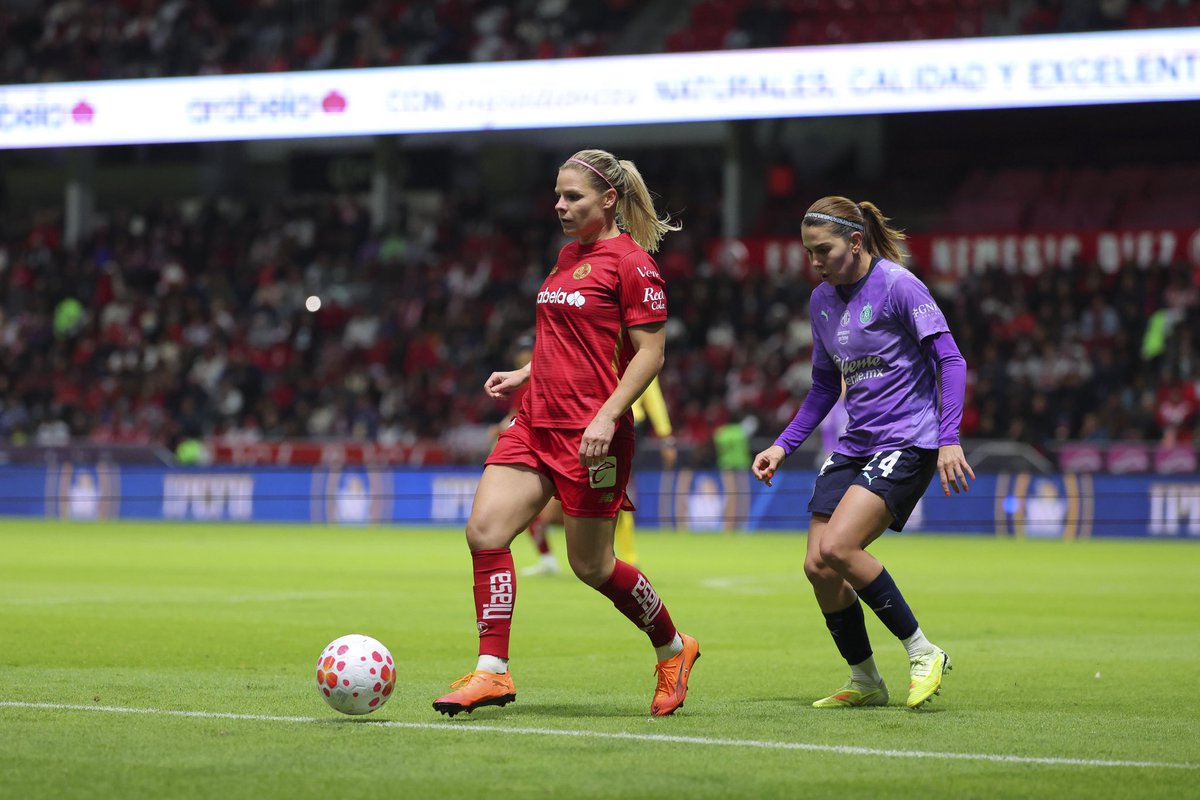 Eugénie Le Sommer tweet media