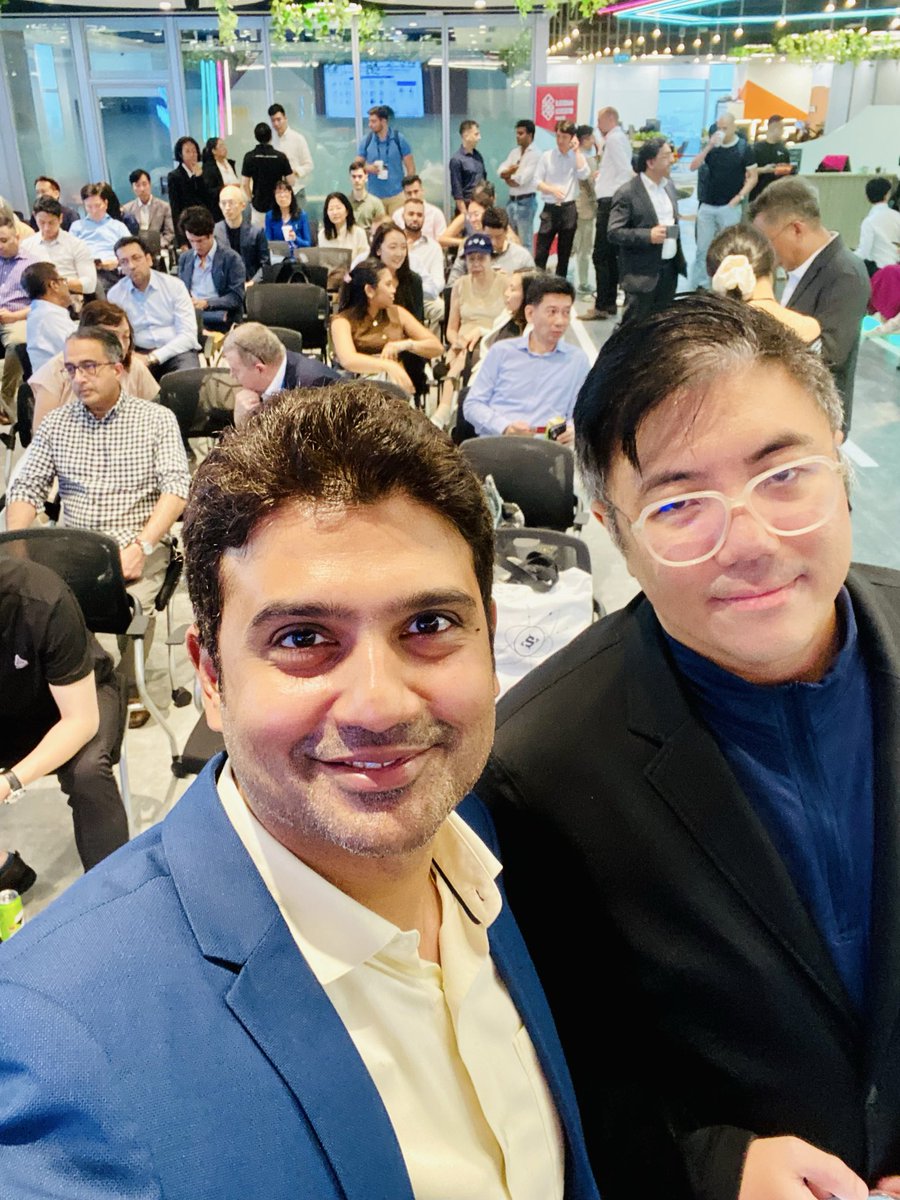 's tweet image. #XDCNetwork showcasing how payments are evolving — faster, smarter, and more inclusive than ever. 

Let’s connect, collaborate to shape the next wave of digital payments #SingaporeFinTechFestival 

@atulkhekade @riteshkakkad @REDausen @GapuzJoana26179