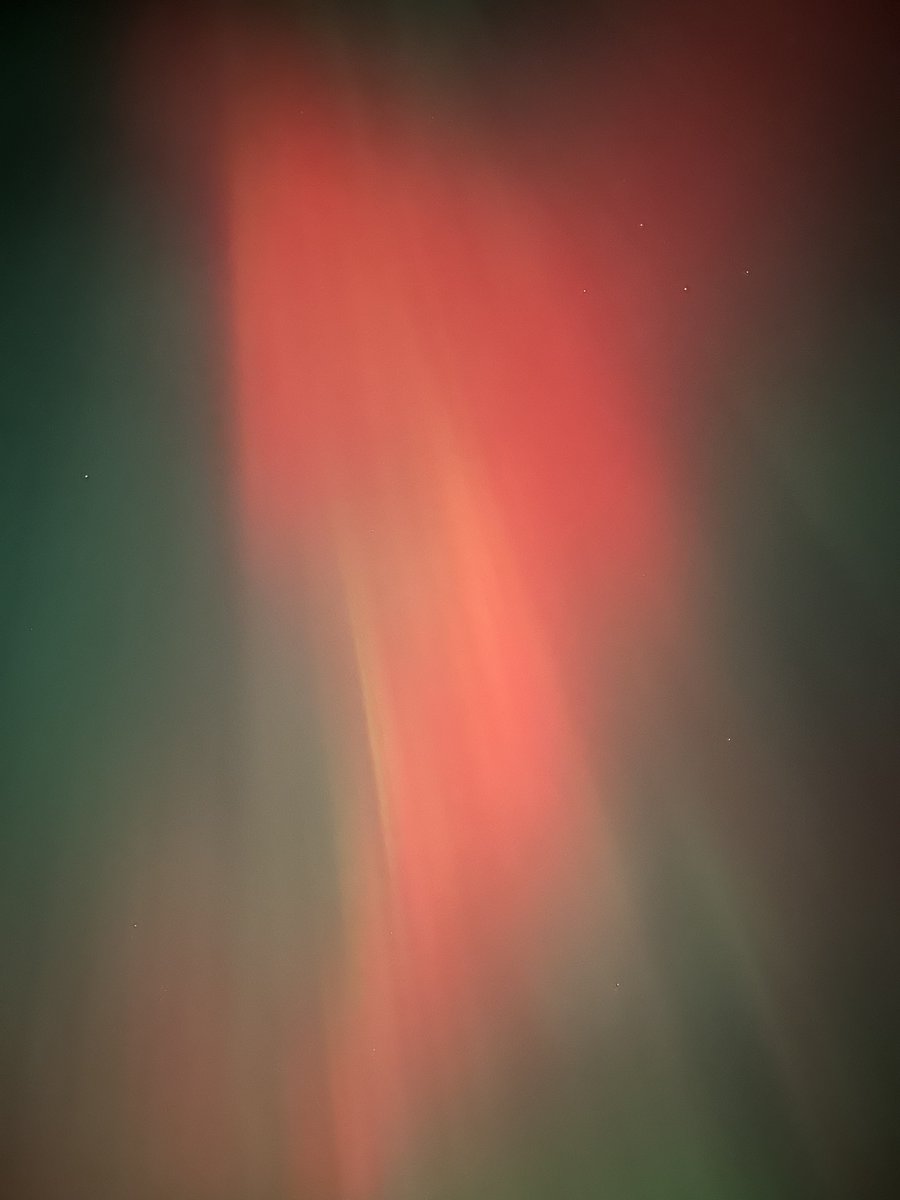 Threeuhh's tweet photo. minnesota sky be poppin' tonight https://t.co/VtssvPug3x