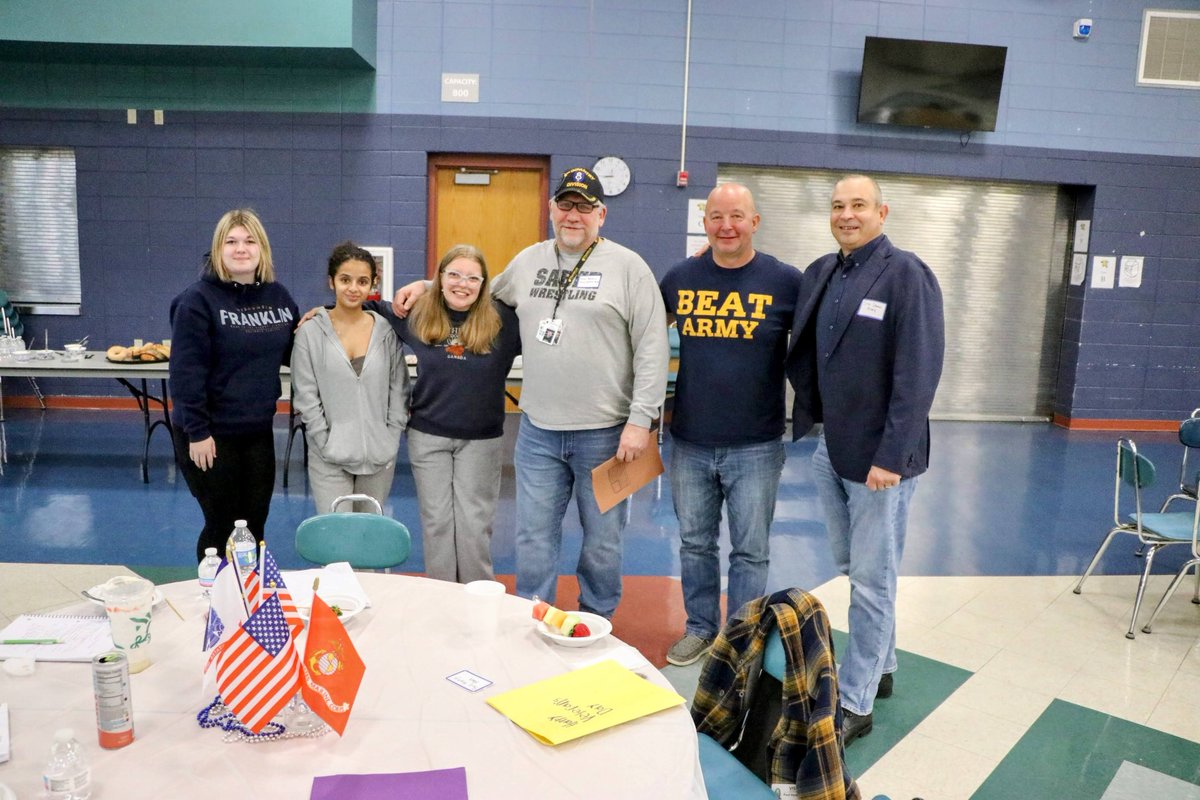 FPSDistrictWI's tweet image. FHS held a special Veterans Day Breakfast yesterday. Vets shared stories and visited with students. Thank you tall who have served. #BetterCommunity