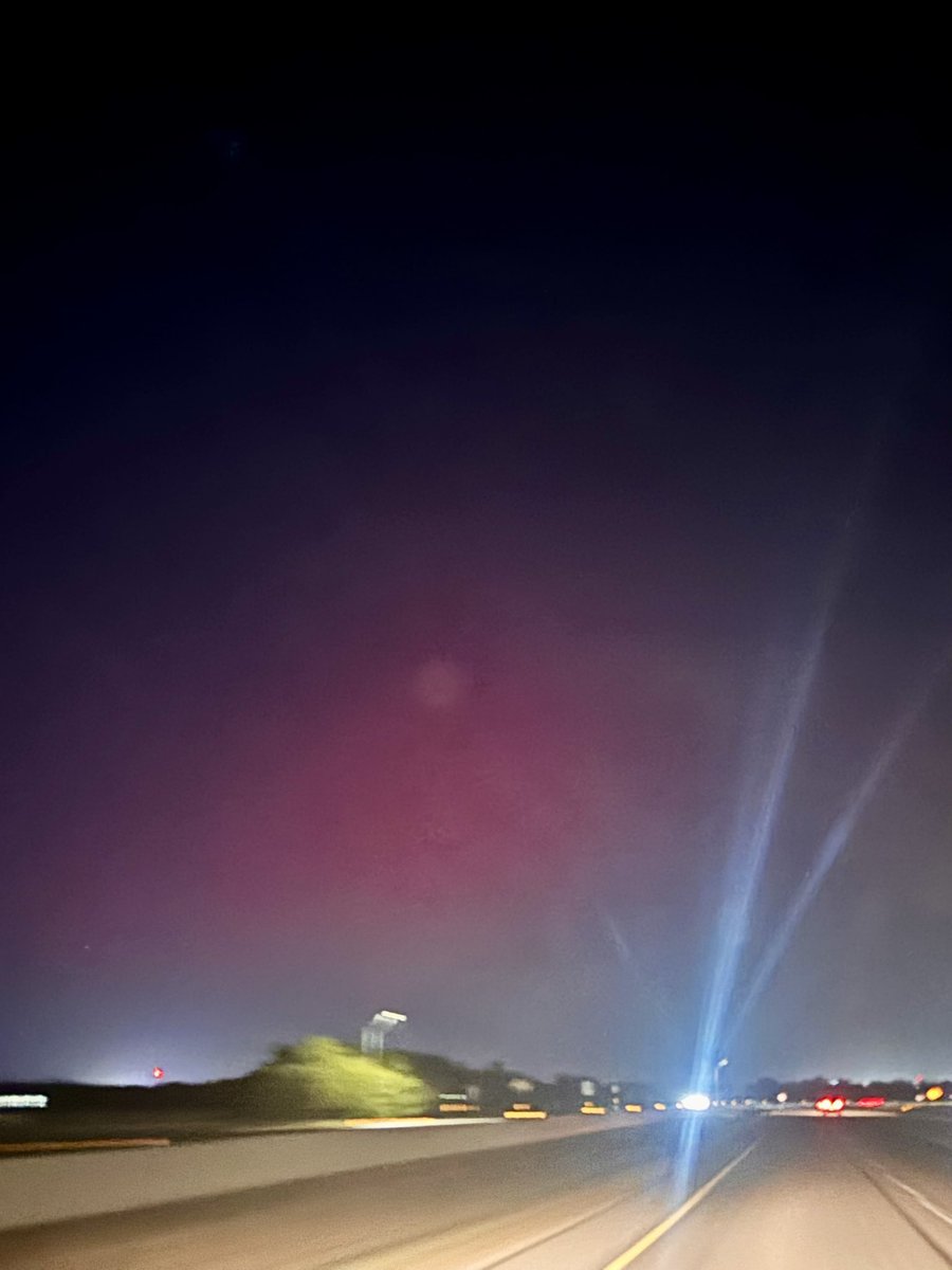 The northern lights are visible to the naked eye here in Abilene! 🌌 Such a rare and beautiful sight for West Texas. Did anyone else see them? #Abilene #NorthernLights #TexasSky