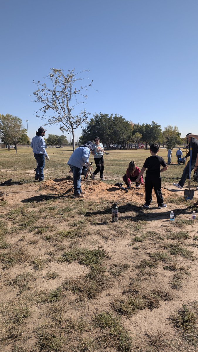 Thank you to all the amazing volunteers who joined us at Veterans Park to plant trees in honor of our veterans.