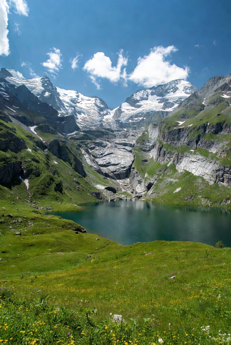 Wandering through the world, hand in hand with time. Powered by Grok Imagine 

Prompt in Alt