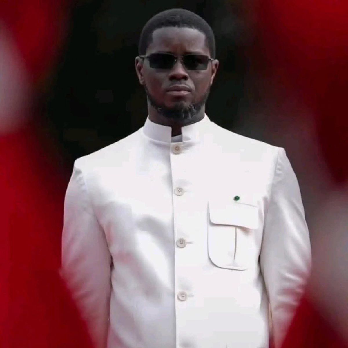 Merci Diomaye fipou dafa diot bou yagg gua tokk bayi aye député di la menacer comme si do touss. DG bou réagir lale ko décret mou diekh