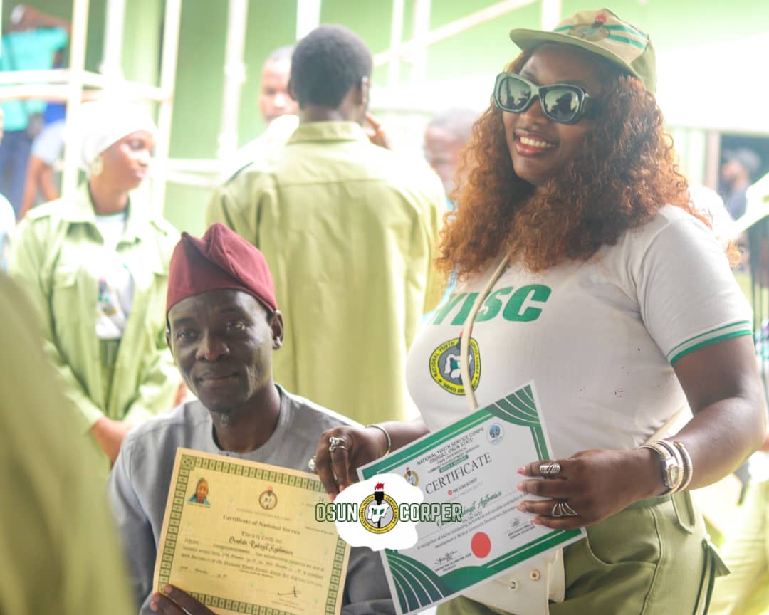 osunofficial's tweet image. NYSC Osun has certified 1,485 Corps Members of the 2024 Batch C Stream I after a successful one-year national service across the State. 32 got service extensions, while 29 were declared absconders. #NYSC #NYSCOsun #BatchCStreamI #PassingOut2025 #omoluabikopa #NationalService