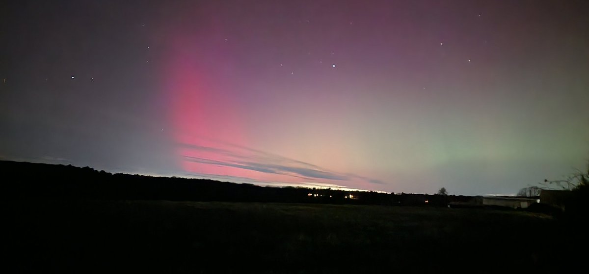 Tonight the Aurora was simply amazing!
<a href="/ericfisher/">Eric Fisher</a> <a href="/kellyannwx/">Kelly Ann Cicalese</a> <a href="/Met_CindyFitz/">Cindy Fitzgibbon</a> <a href="/PeterLovasco/">NEMASSWeatherAlerts</a> <a href="/tjdelsanto/">T.J.  Del Santo ⚡🔭</a> <a href="/tony_tpetrarca/">Tony Petrarca WPRI</a> <a href="/WxManAJB/">A.J. Burnett</a> <a href="/Wxdavidw/">David Williams</a>