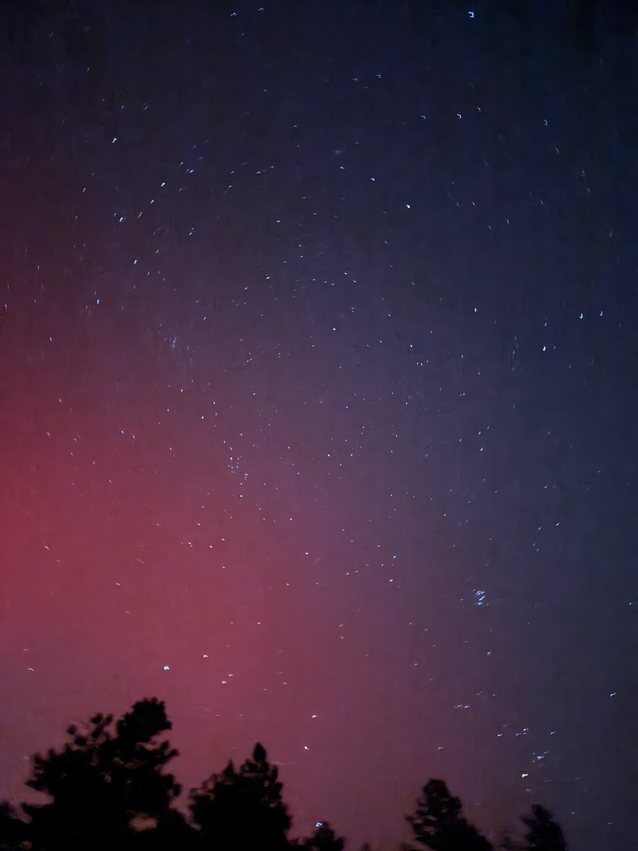 Picking up sone strong aurora in Colorado https://t.co/lUbDHMWcNc
