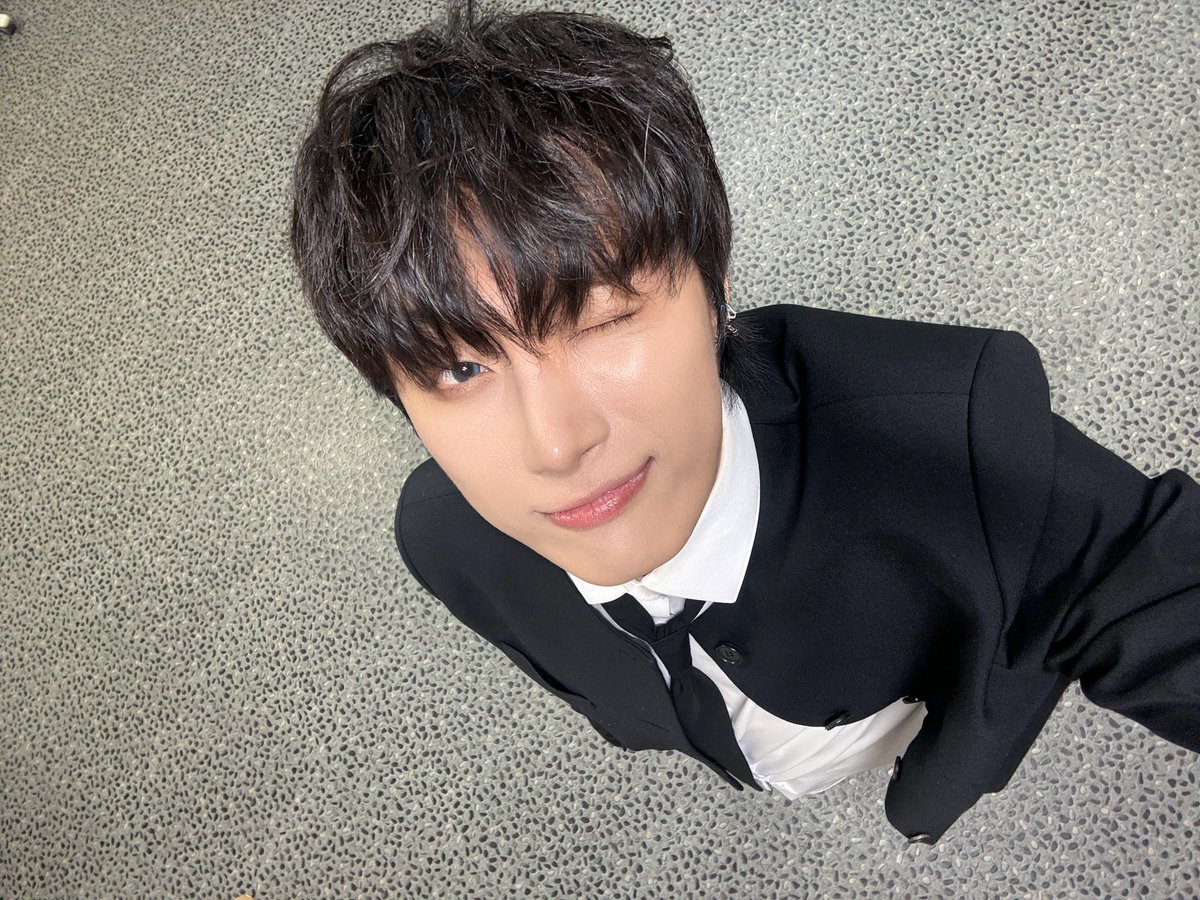 [#OX]

오사카 안녕👐🫶

#OMEGA_X #오메가엑스
#재한 #JAEHAN