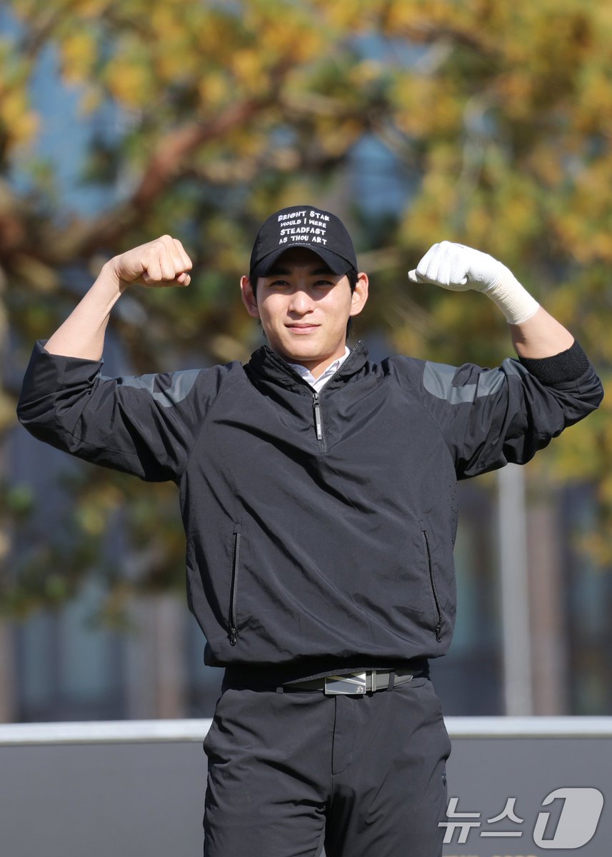 골프 실력에 비해 요란한 세레머니