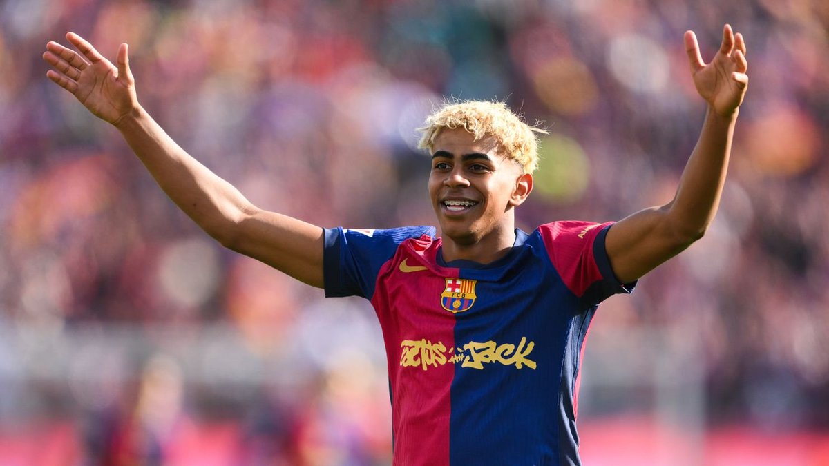 🚨 Lamine Yamal vs. Kylian Mbappe right before turning 18 years old: 

Lamine Yamal: 
· 124 games 👕 
· 30 goals ⚽ 
· 35 assists 🅰️ 
· 0.52 G/A per game

Kylian Mbappe
· 37 games 👕 
· 5 goals ⚽ 
· 8 assists 🅰️ 
· 0.35 G/A per game