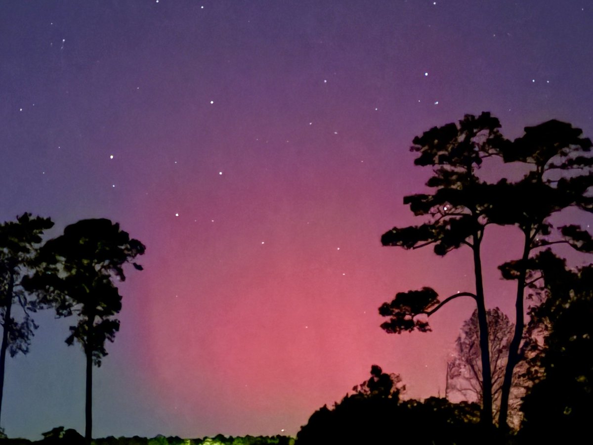 Northern Lights part2 #SunsetBeach <a href="/EdPiotrowski/">Ed Piotrowski</a> <a href="/medwick/">Gannon Medwick</a> <a href="/DylanHudlerWXII/">Dylan Hudler</a> <a href="/jamiearnoldWMBF/">Jamie Arnold WMBF</a> <a href="/LeeHaywoodWX/">Lee Haywood</a> <a href="/dogwoodblooms/">Cassie Clark</a> <a href="/marioncaldwx/">Marion Caldwell</a> <a href="/JustinMcKeeWx/">Justin McKee</a> <a href="/StarboardRail/">The Starboard Rail</a> <a href="/clairefrywx/">Claire Fry</a> <a href="/Christina4casts/">Christina Anthony</a> <a href="/CMorganWX/">Christian Morgan</a> <a href="/AndrewWMBF/">Andrew Dockery</a> <a href="/ScottyPowellWX/">Scotty Powell</a> <a href="/jgreenhillwx/">Jenna Greenhill</a> <a href="/TimBuckleyWX/">Tim Buckley</a> <a href="/matt_wx/">Meteorologist Matt Bullock</a>