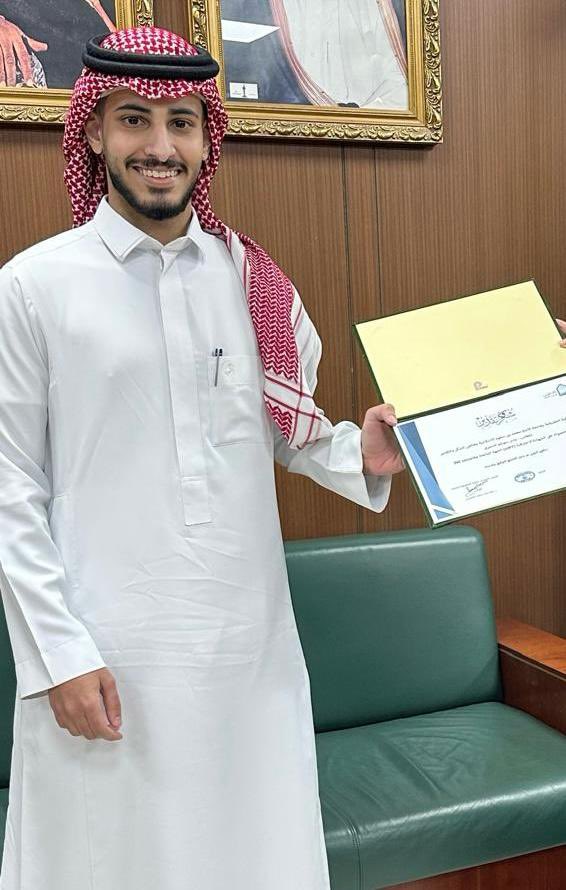 الكلية التطبيقية tweet media