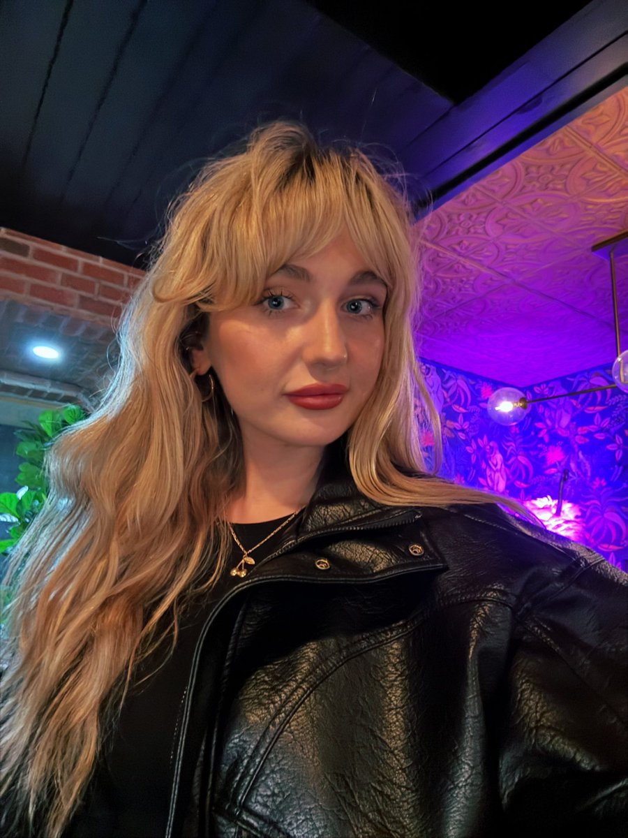 lilybrodi's tweet photo. when he’s unemployed and full time in crypto https://t.co/Q3mavVIEKj