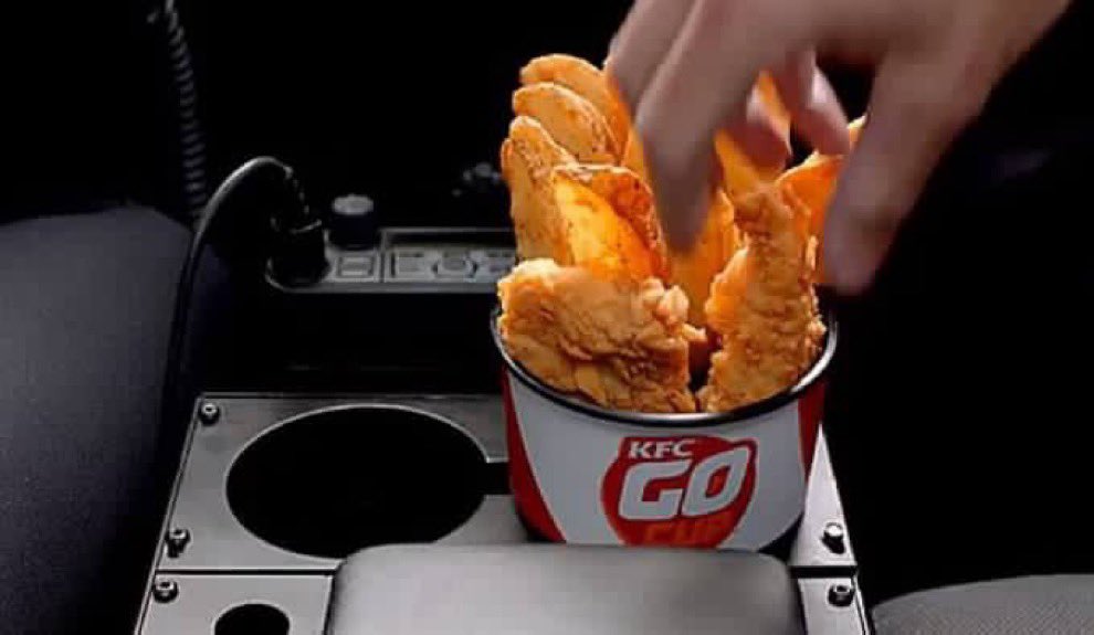 dré🐌 tweet media