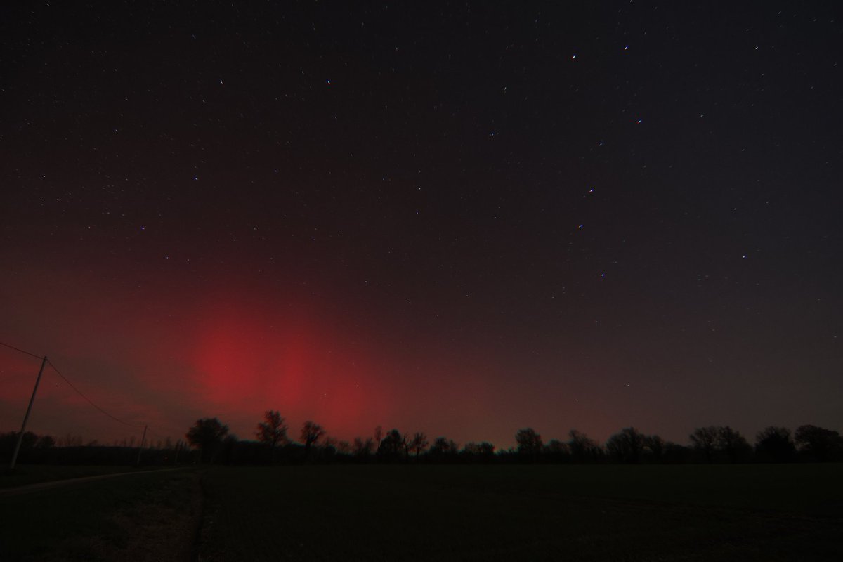 Aurores boréales dans l'Ain le mercredi 12.11.25 à 3h30
Dans les Dombes 

#Auroraborealis #aurora #auroresboreales #kp #bz #astrophoto