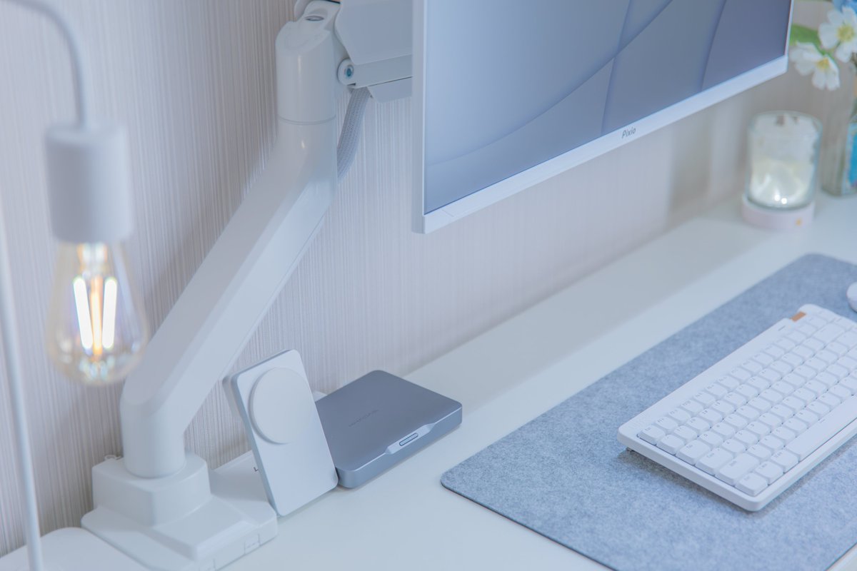 XxCode_BlackxX's tweet image. Khadas Mind 2 × シンプルデスク
ミニPCで見た目も良く、着脱式モジュールをセットすればスペックアップも可能🖥️✨
白デスクをコンパクトにセット出来ているのはこれのおかげです😊
#Khadas #minipc #ワークスタイル