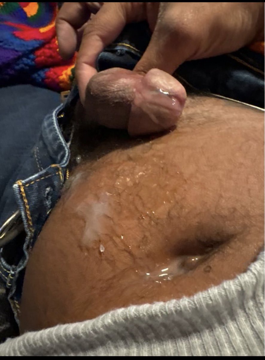 1961oreo's tweet photo. Whew, just busted a great nut!! 💦 With a bit of help from a sexy man 7 miles away. Next time, he’s def cumming over 😉 https://t.co/gzeaV7HMBl