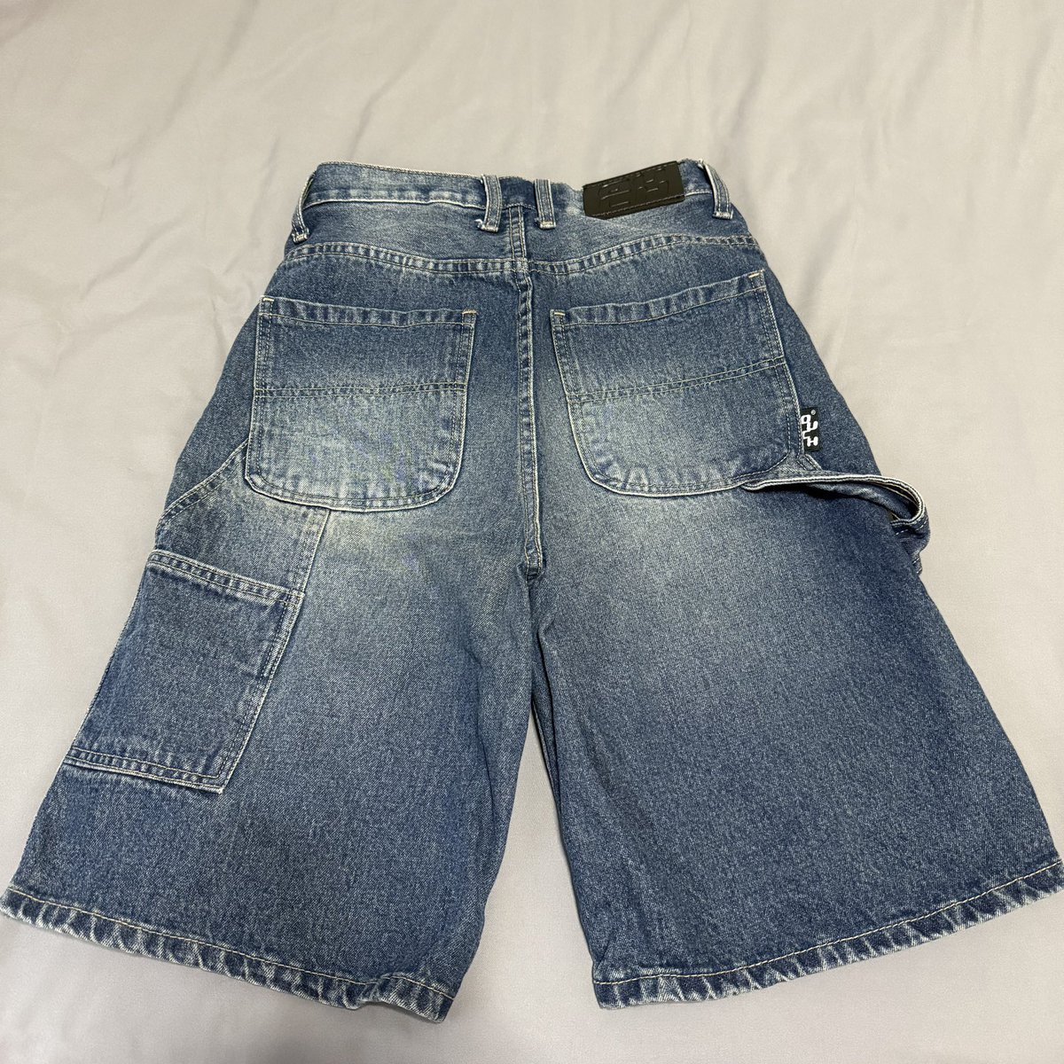 wynt8r's tweet photo. ส่งต่อ ouch Jorts สี dirty size xs เอว26

ตัวละ300ส่งฟรี 

ของจริงสีเข้มกว่าในภาพ,ไม่มีตำหนิ

#ส่งต่อouch #ส่งต่อกางเกง #ส่งต่อกางเกงยีนส์ #ส่งต่อเสื้อผ้ามือสอง #กางเกงยีนส์ouch #ส่งต่อกางเกงjorts #ส่งต่อstylist #โล๊ะตู้เสื้อผ้า #y2kthailand #ส่งต่อ #ouch https://t.co/FmffhXg5zH